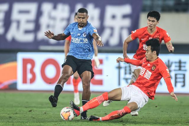 险胜波多黎各，中国女篮依靠运气挺进八强